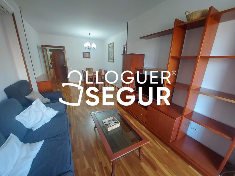 Foto 81db52a6-e8e4-4621-9701-432174292e14. Alquiler piso  av. meridiana barcelona en Centre Miami Platja