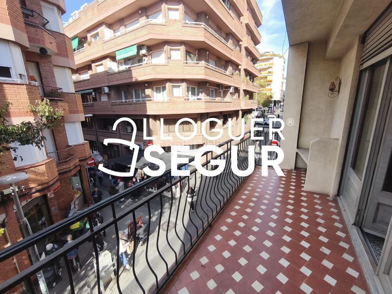 Foto 4521a3a8-897a-4697-8bfd-09bc134459b1. Location appartement avec chauffage dans Centre Santa Coloma de Gramenet