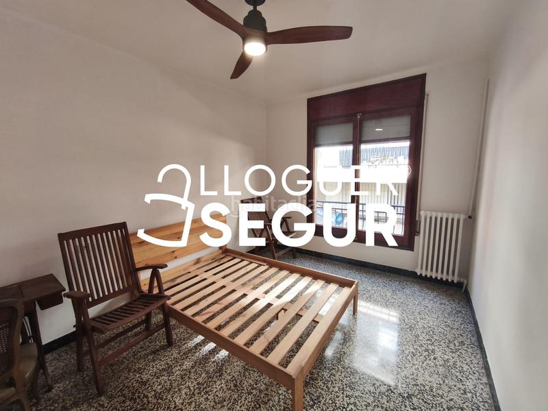 Foto eaa3bdd9-9eae-4265-a567-30e01094cf05. Miete etagenwohnung mit heizung in Centre Santa Coloma de Gramenet