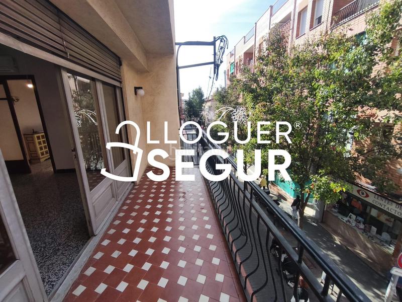 Foto 3aabf55c-2a8b-47cf-a000-750aa971a40d. Rent flat with heating in Centre Santa Coloma de Gramenet