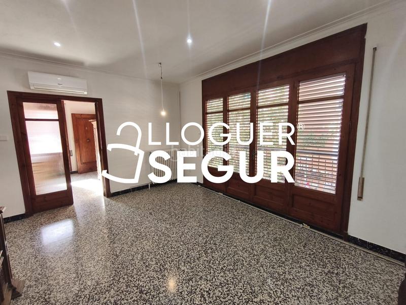 Foto 5d02c25e-92cf-4181-ad19-460ae1ce106e. Rent flat with heating in Centre Santa Coloma de Gramenet