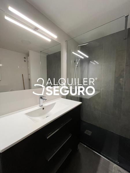 Foto 93dbb6b0-71a7-4782-b35b-a6d30f2d2237. Location studio avec chauffage parking piscine dans Madrid