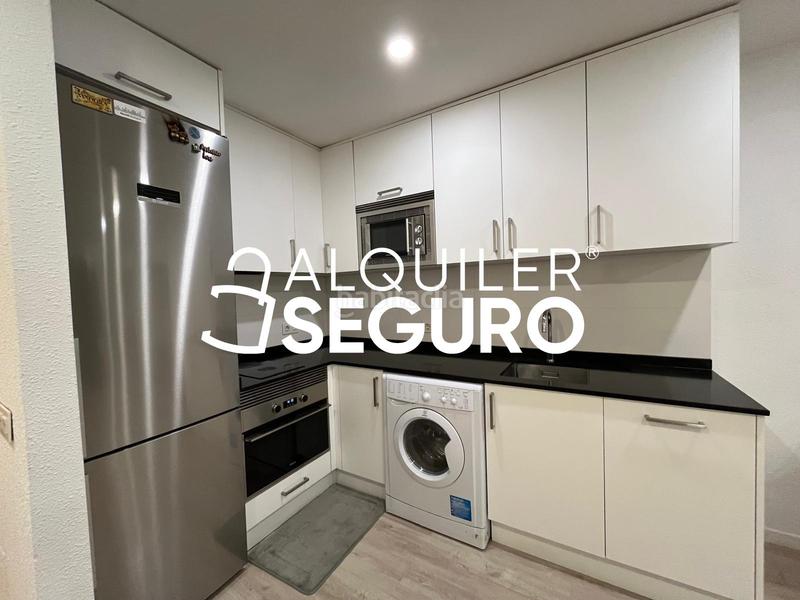 Foto 77ea6b15-3c60-4864-8d23-cdce25a799e3. Miete studiowohnung mit heizung parking pool in Acacias Madrid