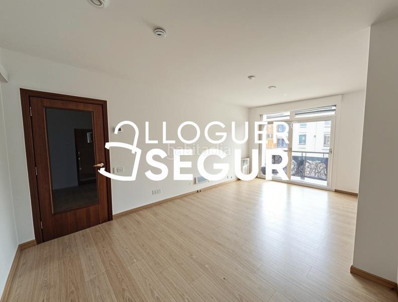 Foto 2f441a98-cd11-4ea7-ac25-5c511e7eb027. Rent flat with heating in Can Palet de Vista Alegre Terrassa