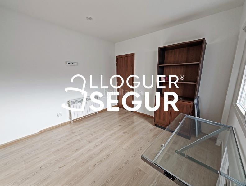 Foto b5a2787e-9366-466e-967b-88976c62f313. Rent flat with heating in Can Palet de Vista Alegre Terrassa