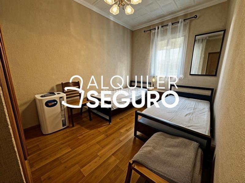 Foto ba180184-bf63-4d2e-a1a1-5af0cf4edd1b. Miete etagenwohnung mit heizung in Comillas Madrid