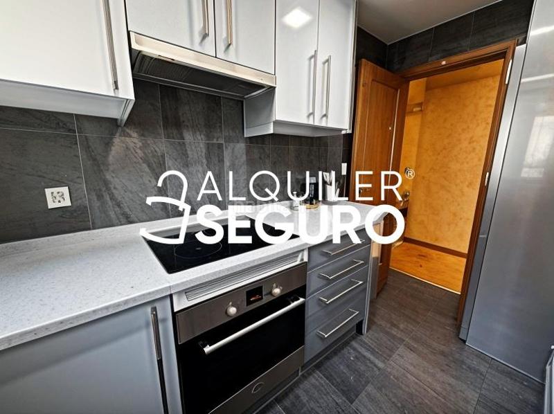 Foto 428993e9-c13b-4fed-b048-63adb56afe71. Rent flat with heating in Comillas Madrid