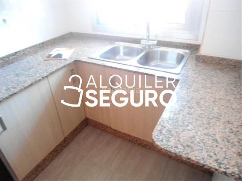 Foto 506f0550-c093-45b0-a62b-4f2d934b6c1a. Lloguer pis a Centro Xirivella