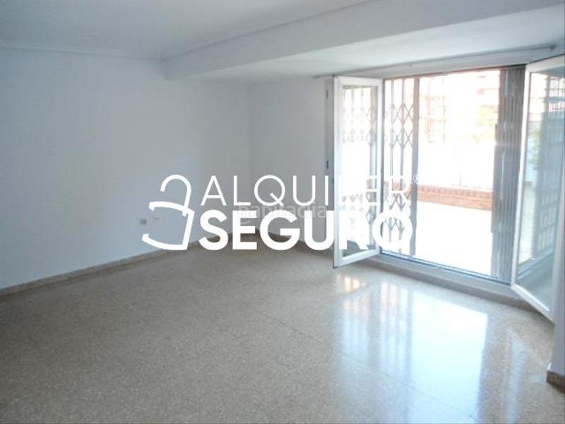 Foto 9463a579-113a-464c-a43b-2c53e36bfacc. Rent flat in Centro Xirivella