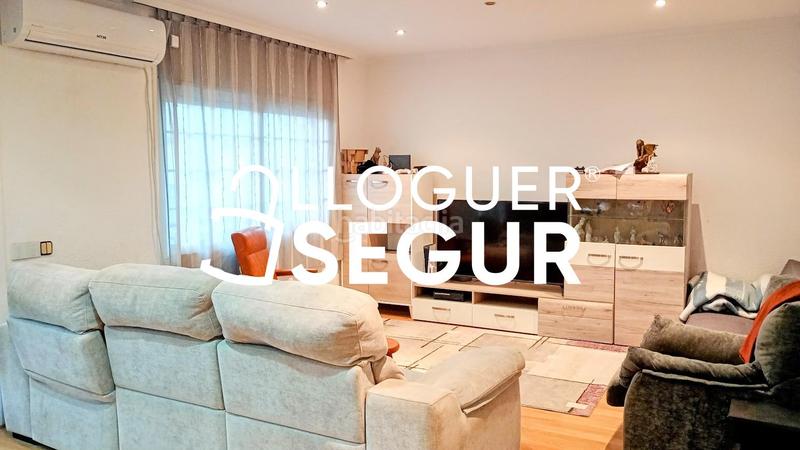 Foto 7640b0a6-6c54-43c2-80c5-cc6d58eb2c54. Alquiler piso  c blai net en Vinyets-Molí Vell Sant Boi de Llobregat