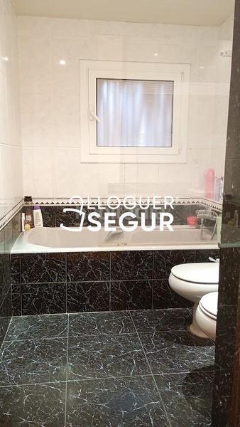 Foto f55abfb5-acf4-4c09-8da4-a95d4a026192. Lloguer pis amb calefacció aparcament a Vinyets-Molí Vell Sant Boi de Llobregat