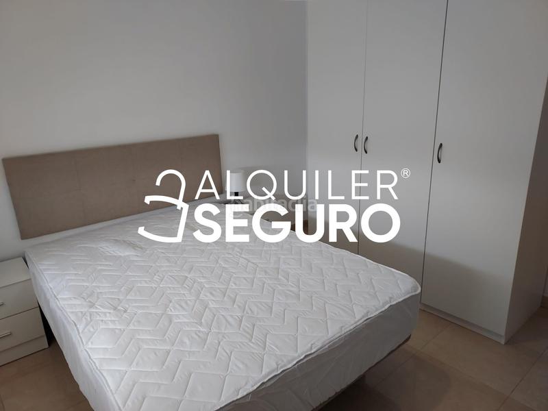 Foto 69926142-8916-42f2-b4c1-46309eab9cde. Rent flat in Parque Ayala - Jardín de la Abadía - Huelín Málaga