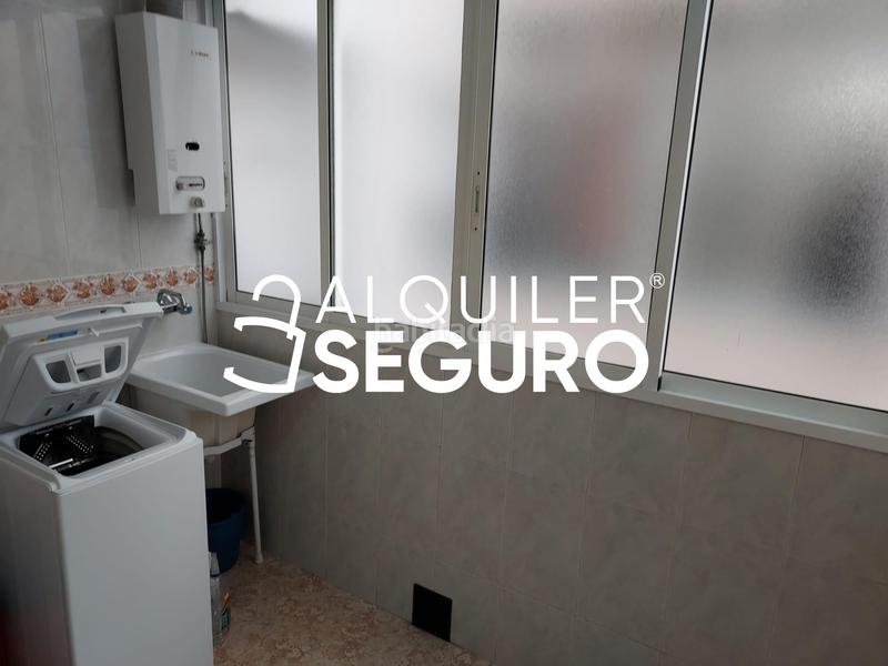 Foto b94f03c4-59bf-4949-afeb-75422d945954. Rent flat in Parque Ayala - Jardín de la Abadía - Huelín Málaga