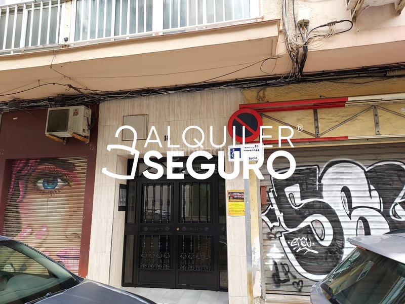 Foto ccf2cd67-2314-47f0-9477-dd45bbd0a075. Rent flat in Parque Ayala - Jardín de la Abadía - Huelín Málaga