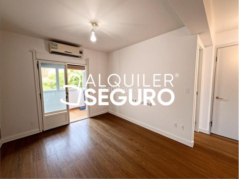 Foto cebacc3e-81b5-43f5-be12-6306af4226cf. Alquiler piso  av. de san luis en Pinar del Rey Madrid