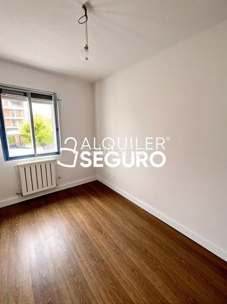 Foto d0c8929f-b729-4310-b440-fadf3669de1d. Alquiler piso  av. de san luis en Pinar del Rey Madrid