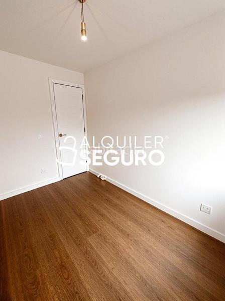 Foto 2c8f100d-25de-4319-8f8d-1e155e89c0b6. Miete etagenwohnung mit heizung in Pinar del Rey Madrid