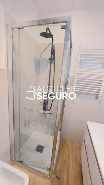 Foto 91c5eef7-ee02-4b84-8c9a-f7411736ed4b. Affitto appartamento con riscaldamento in Embajadores-Lavapiés Madrid