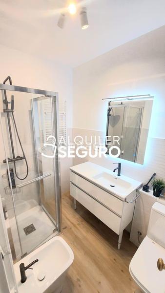 Foto ce7473bd-bb37-456c-abcf-15c7d4f7ba90. Miete etagenwohnung mit heizung in Embajadores-Lavapiés Madrid