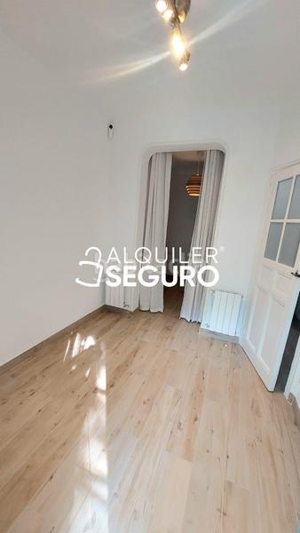 Foto e298e05a-bde9-41d7-8c97-afb2bc53b03e. Rent flat with heating in Embajadores-Lavapiés Madrid