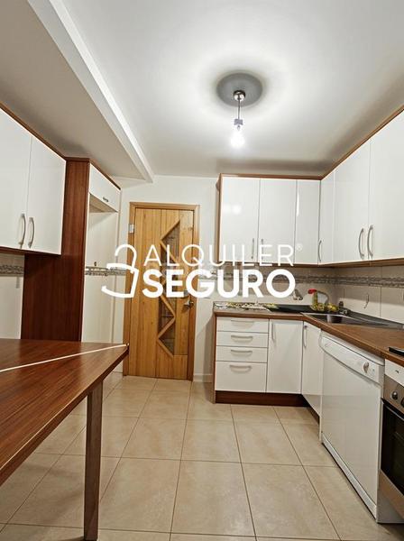 Foto ca8fd730-6994-4784-b9df-3ba8d58c9c2c. Rent flat with heating parking pool in Parque de la Coruña-Las Suertes Collado Villalba