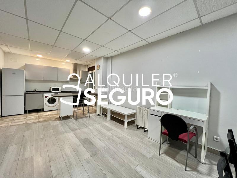 Foto 1f201b08-fbc5-4f17-a7ce-2a288eac07dd. Alquiler piso  pl. de arteijo en Pilar Madrid