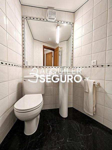 Foto 1b4f7c1d-48e7-49c7-b7b4-15492f89eae6. Location appartement avec chauffage parking piscine dans Madrid