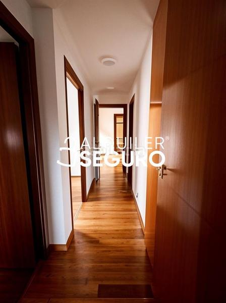 Foto 6f992b8d-6f64-414b-936a-0617429a4674. Location appartement avec chauffage parking piscine dans Madrid