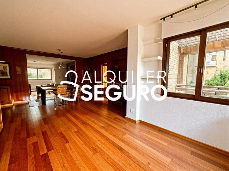 Foto cb001ef7-7550-43d5-8e2a-fcb25a563d5c. Location appartement avec chauffage parking piscine dans Madrid