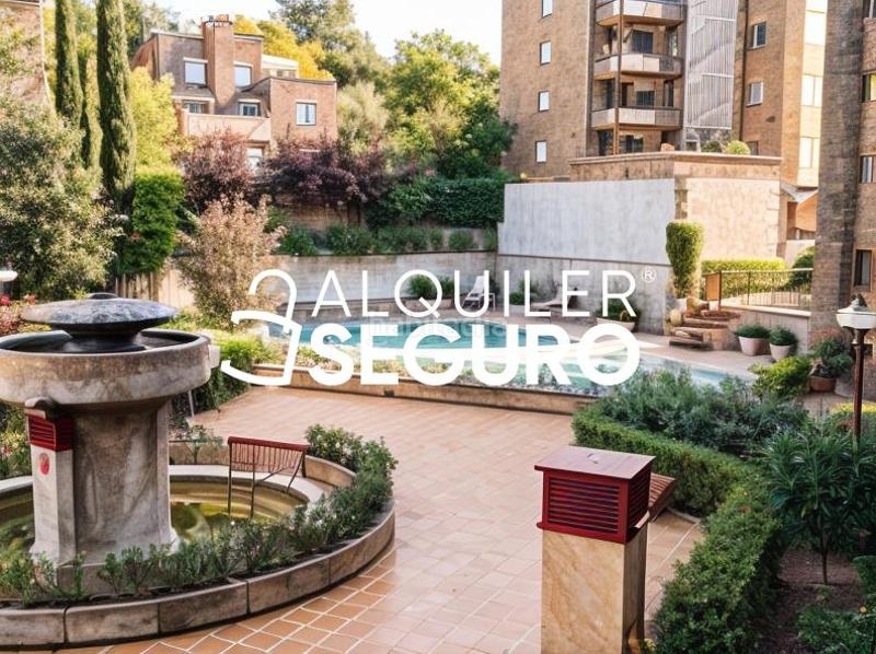 Foto ef9a34f6-9169-4e5b-884e-00e512cc282e. Location appartement avec chauffage parking piscine dans Madrid