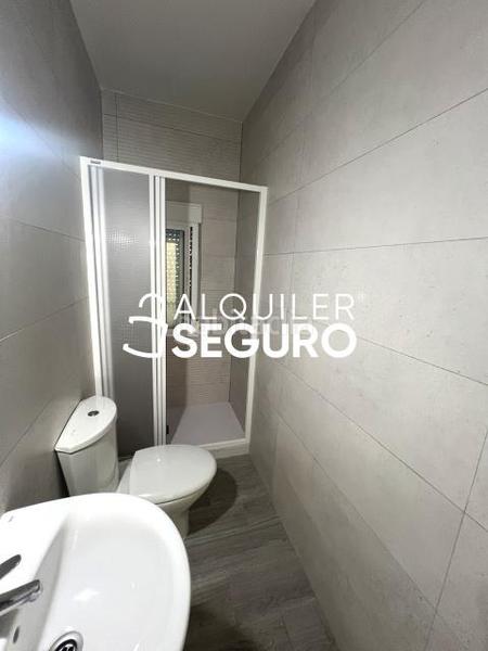 Foto 74ceb0cf-24b8-4563-bb08-7a00b6e9f9b1. Lloguer pis amb calefacció aparcament a Parque Manuel de Vega-Carretera de Ugena Illescas