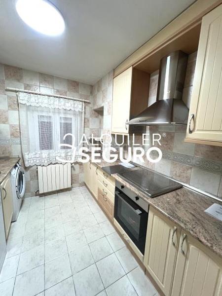 Foto d7370b97-69b6-4eaa-85e5-426fbf980afe. Miete etagenwohnung mit heizung in Los Ángeles Madrid