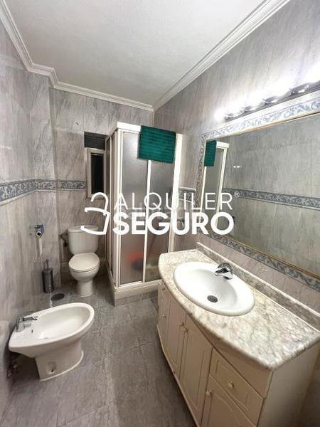 Foto 7100cfaa-d488-4ef8-959e-857c14a1674d. Rent flat with heating in Los Ángeles Madrid