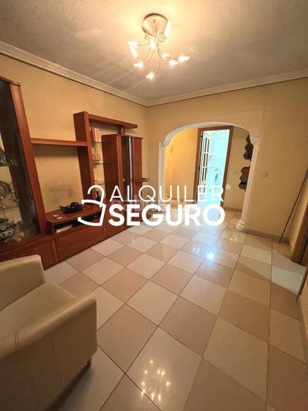 Foto 978dbc1b-64c6-460d-a43a-674736009a90. Rent flat with heating in Los Ángeles Madrid