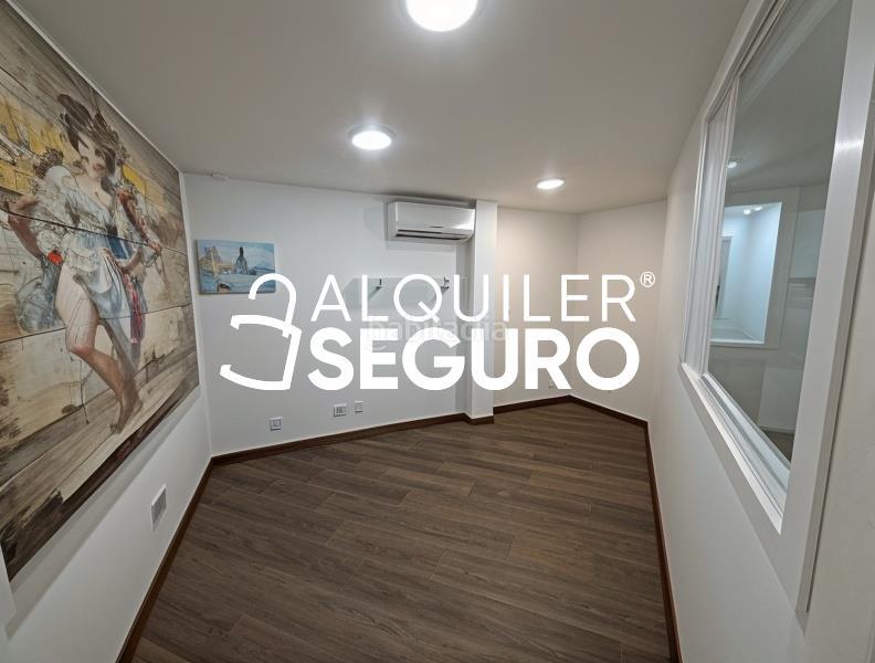 Foto 04174c5c-2cee-4c23-99e2-e78018bce544. Alquiler local comercial local dhondures en La Sagrera Barcelona