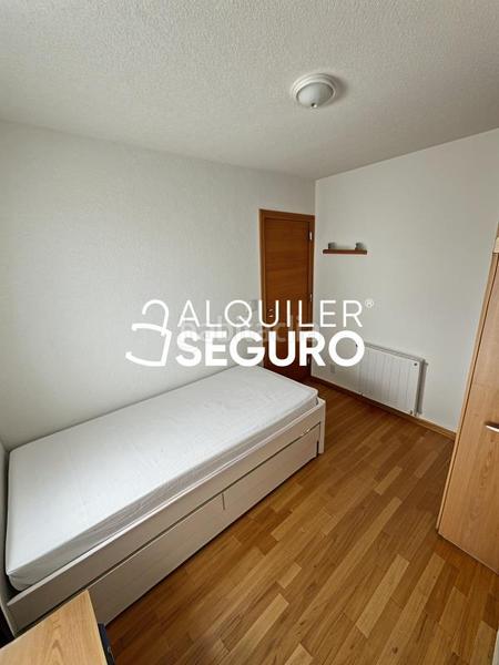 Foto f10d2579-67cd-4028-a4d3-06783de8d8b0. Alquiler piso  pl. tingo maría en Centro Móstoles