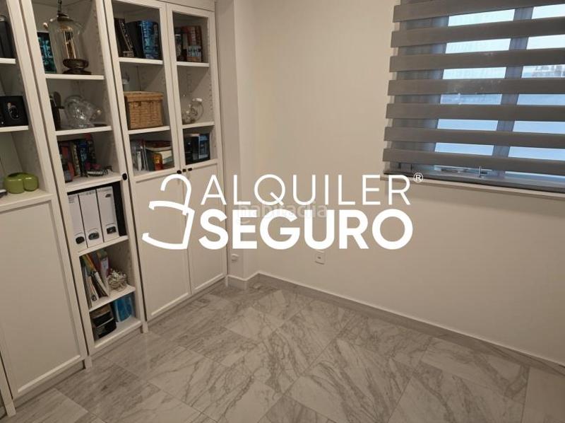 Foto 455eee99-7d6f-44a9-9386-f0751bce23ff. Location appartement avec piscine dans Sta. Aurelia - Cantábrico - Atlàntico - La Romería Sevilla