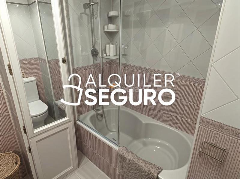 Foto 8689e9ad-bd74-4cde-a03c-585fb4437da6. Location appartement avec piscine dans Sta. Aurelia - Cantábrico - Atlàntico - La Romería Sevilla
