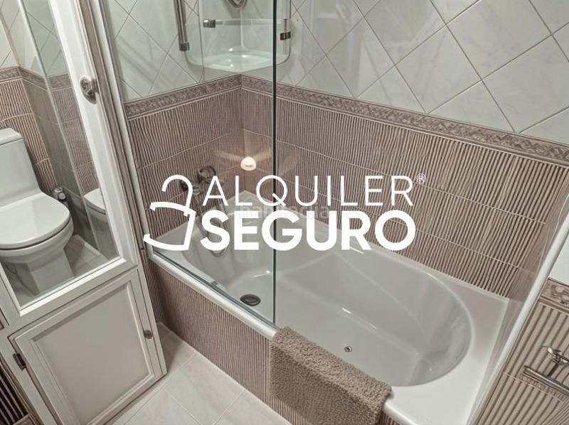 Foto a08f0d1c-7ccb-448a-8f7f-e2180245a89a. Location appartement avec piscine dans Sta. Aurelia - Cantábrico - Atlàntico - La Romería Sevilla