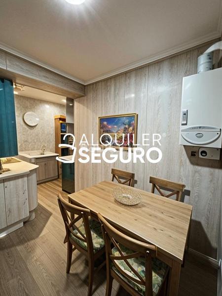 Foto 7d69d56b-6a95-4184-9b49-72a887f92920. Location appartement avec chauffage dans Villafontana - Estoril I Móstoles