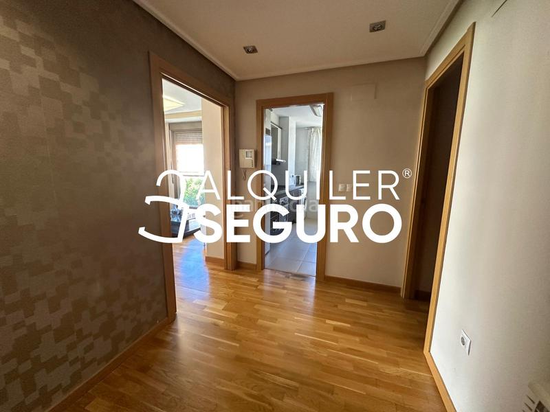 Foto 0bc2bbff-6587-4567-90c8-1fb8cdd64307. Rent flat with heating parking in Parc Central Torrent