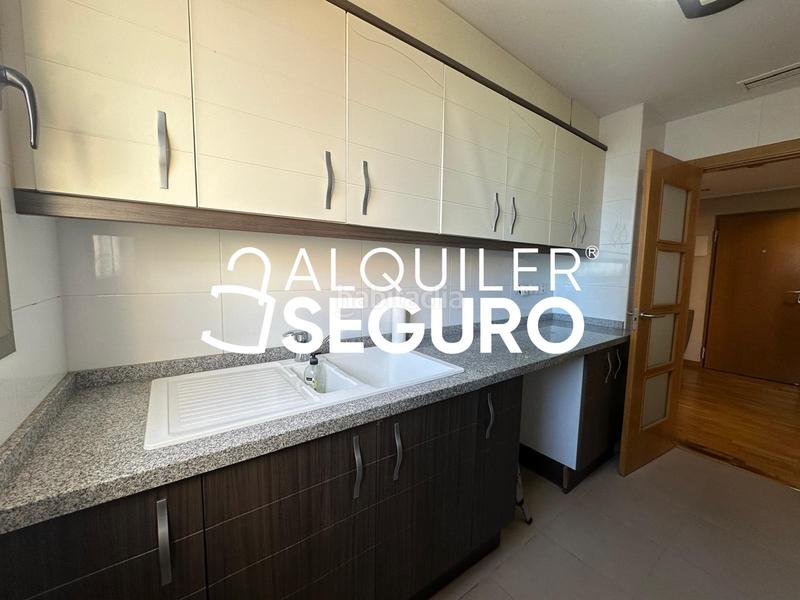 Foto 774dd807-92ff-46a2-9c86-0ba22f84f833. Rent flat with heating parking in Parc Central Torrent