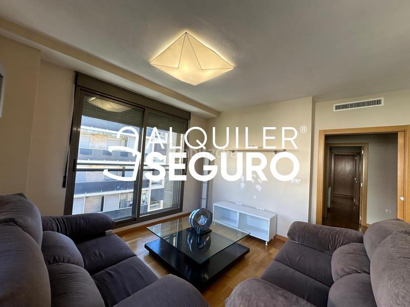 Foto 7b804ffe-b0f1-4f9a-b60a-729050f8b7a8. Rent flat with heating parking in Parc Central Torrent