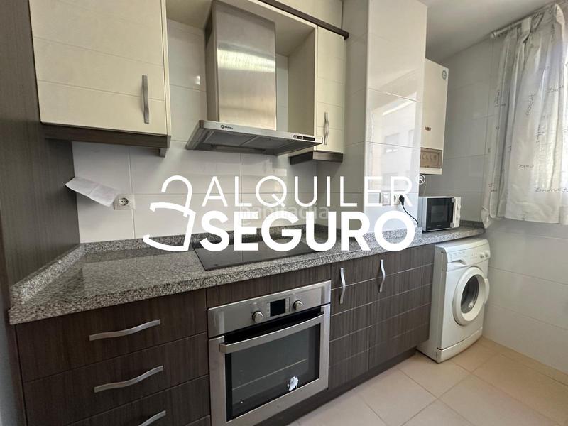 Foto 7e3c28d8-cb04-43e2-ad50-823f495bf11d. Rent flat with heating parking in Parc Central Torrent