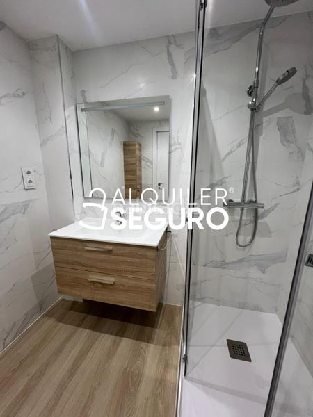 Foto 0ff82e77-525b-4220-8519-bbf59b7d23d5. Affitto appartamento con riscaldamento in Canillejas Madrid