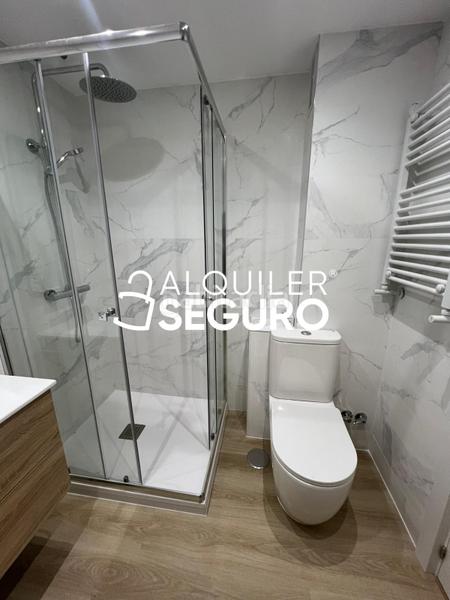 Foto e6c5d7b8-15de-477d-8683-2d239be491e8. Miete etagenwohnung mit heizung in Canillejas Madrid