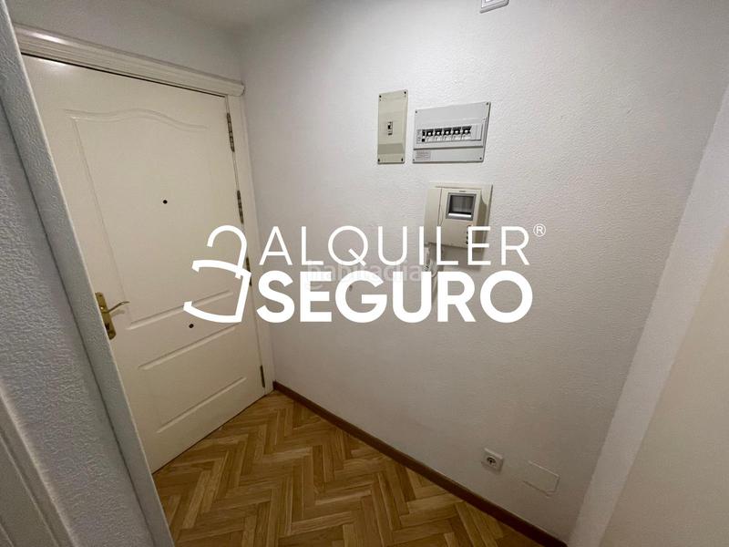 Foto 9ff92176-6f8c-41e0-bc2e-9651092f1b75. Miete etagenwohnung mit heizung parking pool in Estación-Centro Tres Cantos