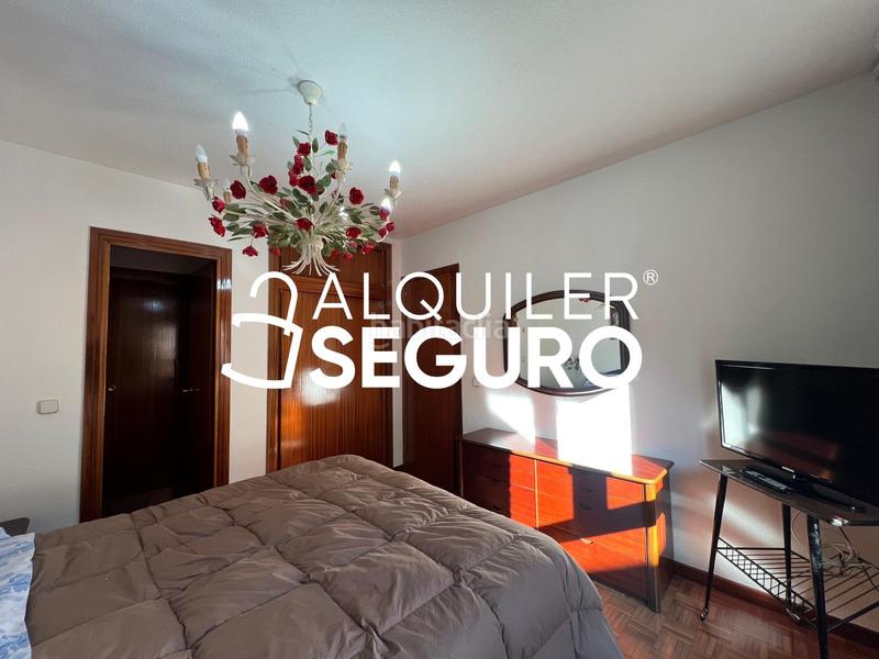 Foto 468a762f-d259-4796-b5d6-452088b840ce. Lloguer pis amb calefacció piscina a La Paz Madrid