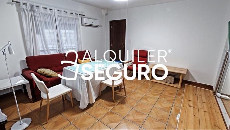 Foto f04e6271-4d5e-44cf-8c45-9f81ccf7d2d0. Lloguer pis a San Jerónimo - La Bachillera Sevilla