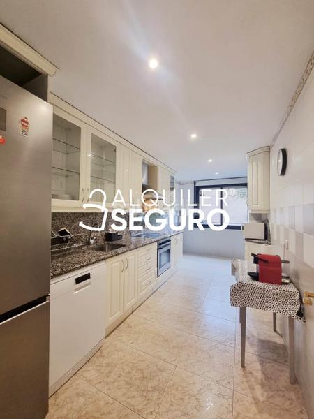 Foto d033abbd-b3fa-4d40-b617-8e684fc53ed6. Affitto appartamento con riscaldamento parcheggio piscina in Majadahonda